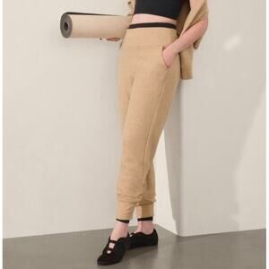 Athleta Coaster Luxe Waffle High Rise Jogger Beige Size S